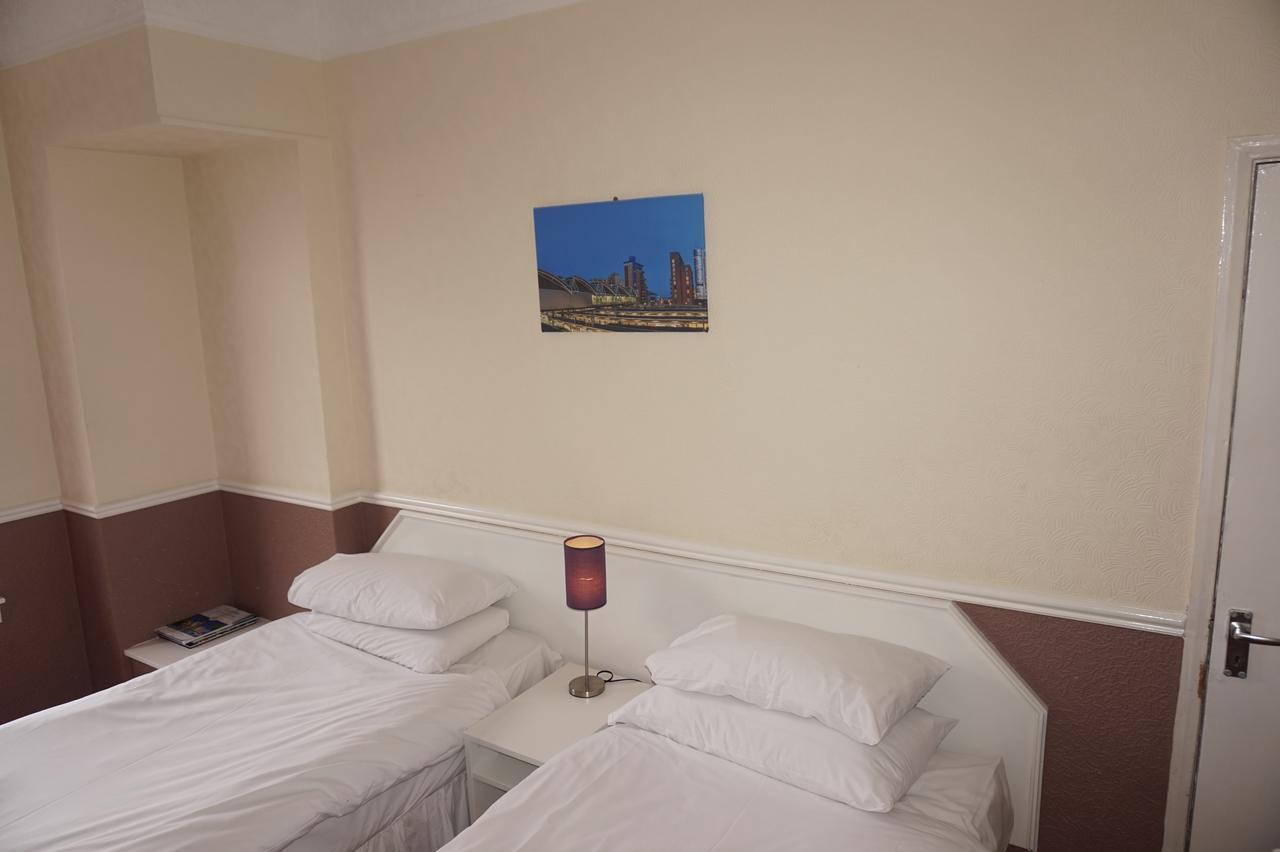 The Butlers Hotel Лидс Экстерьер фото